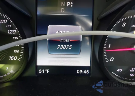 2016 Mercedes-Benz C 300 4Matic из США, поврежденный, VIN 55SWF4KB1GU112637